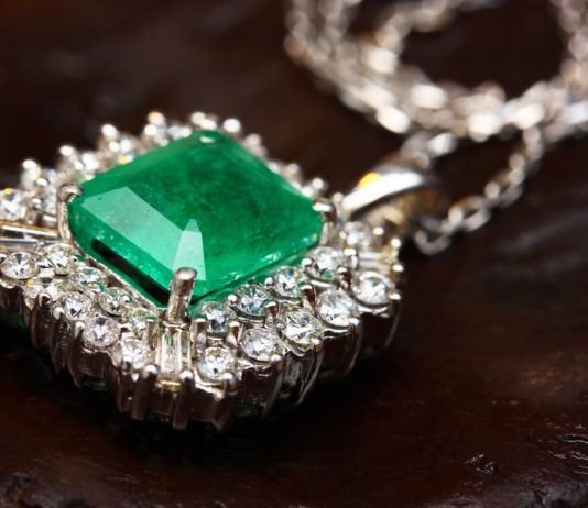 Make Yourself Trendy With Beautiful Jewellery In Essex Jewellery In Essex