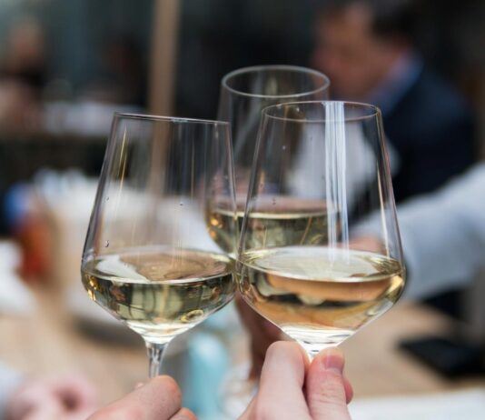Are There Any Health Benefits Found In A Glass Of Wine? Glass Of Wine