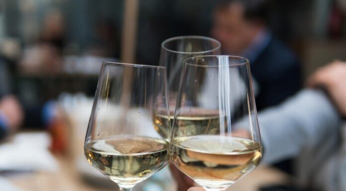 Are There Any Health Benefits Found In A Glass Of Wine? Glass Of Wine