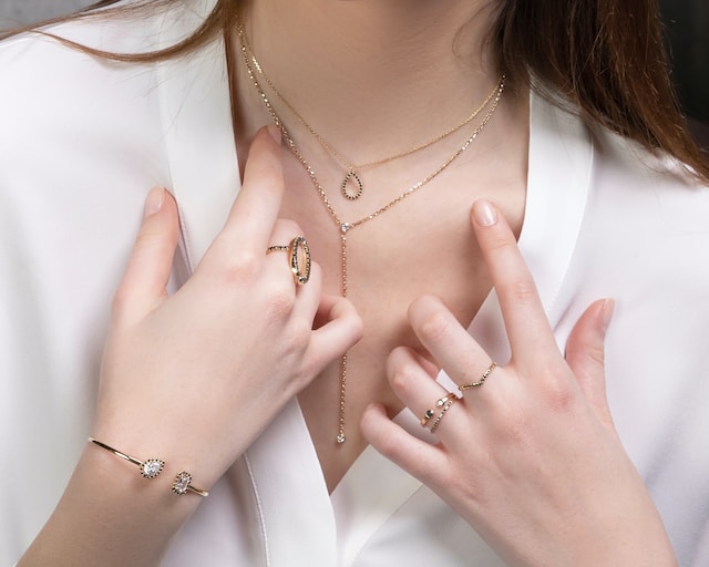 Why Jewelry is the Perfect Gift