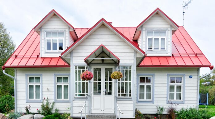 Your Ultimate Packing Guide For Summer House Moves summer house moves