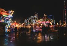Explore These 5 UK Christmas Markets That Are The Best During This Festive Season. Festive Season