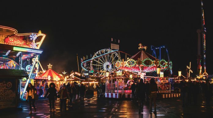 Explore These 5 UK Christmas Markets That Are The Best During This Festive Season. Festive Season