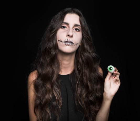 Makeup for Skeletons That You Can Do Last Minute Skeletons