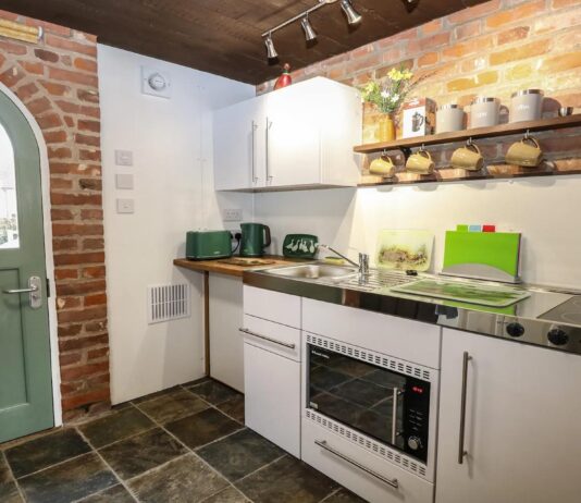 Small Kitchens: How to Determine What You Need vs What You Want Small Kitchens