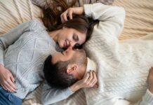 How Do the Wealthy Navigate Age Gaps in Romantic Relationships? Romantic Relationships