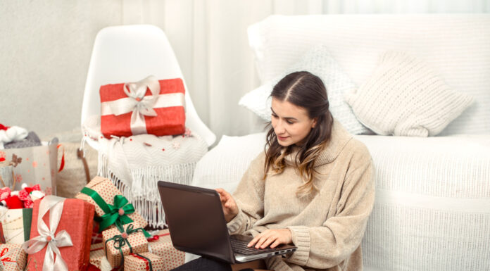Buying Christmas Presents Online Without the Stress Buying Christmas Presents