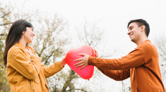 How To Date and Be In a Relationship While Having The Freedom To Live The Life You Want Relationship