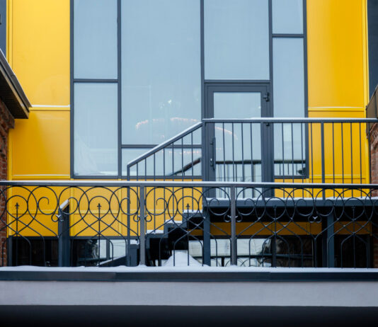 Wrought Iron Handrails vs Wood for Long-Term Property Value Property Value