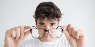 Acuvue Oasys vs Acuvue Oasys for Astigmatism: Which One Is Right for You? Acuvue Oasys