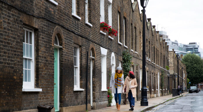 What Every Tasteful British Home Seems to Have in Common Tasteful British Home