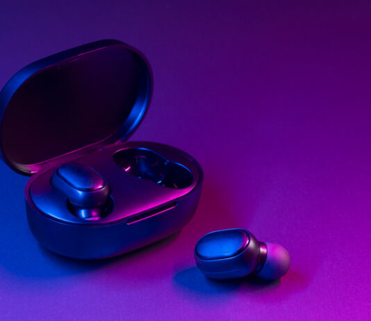 The Best Wireless Earbuds Under $200 in 2024: A Comprehensive Guide and Reviews Wireless Earbuds