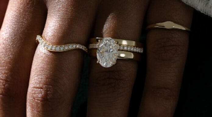 Cathedral vs. Halo vs. Solitaire: Which Engagement Ring Setting Suits Your Hand? Cathedral vs. Halo vs. Solitaire Which Engagement Ring Setting Suits Your Hand