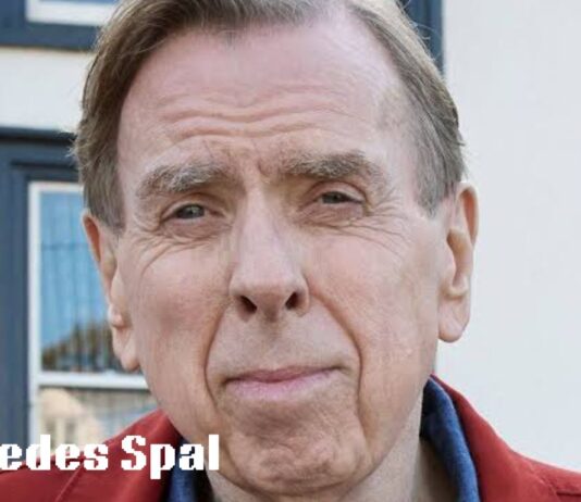 Mercedes Spall is Son of Timothy Spall and Lives alone. Mercedes Spal