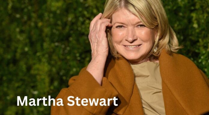 Martha Stewart’s 2024 Net Worth: From Model to Media Superstar Martha Stewart