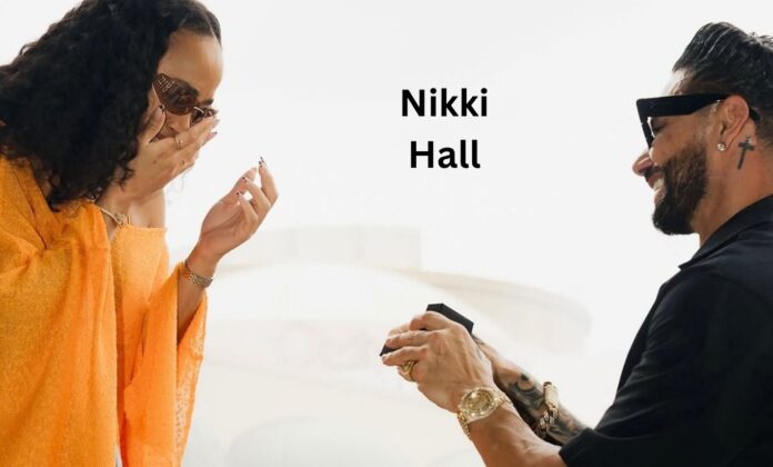 In Las Vegas, Pauly D and Nikki Hall become Nikki Hall